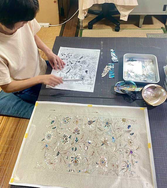 woven-mother-of-pearl-kimonos
